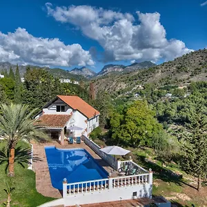 Couette-café Morera Bed & Breakfast, Frigiliana